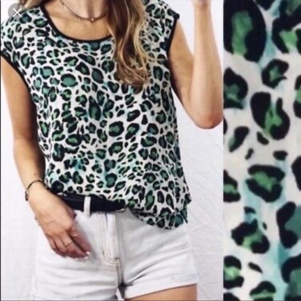 Cabi Jungle Green Cheetah Top Size Xs - image 2